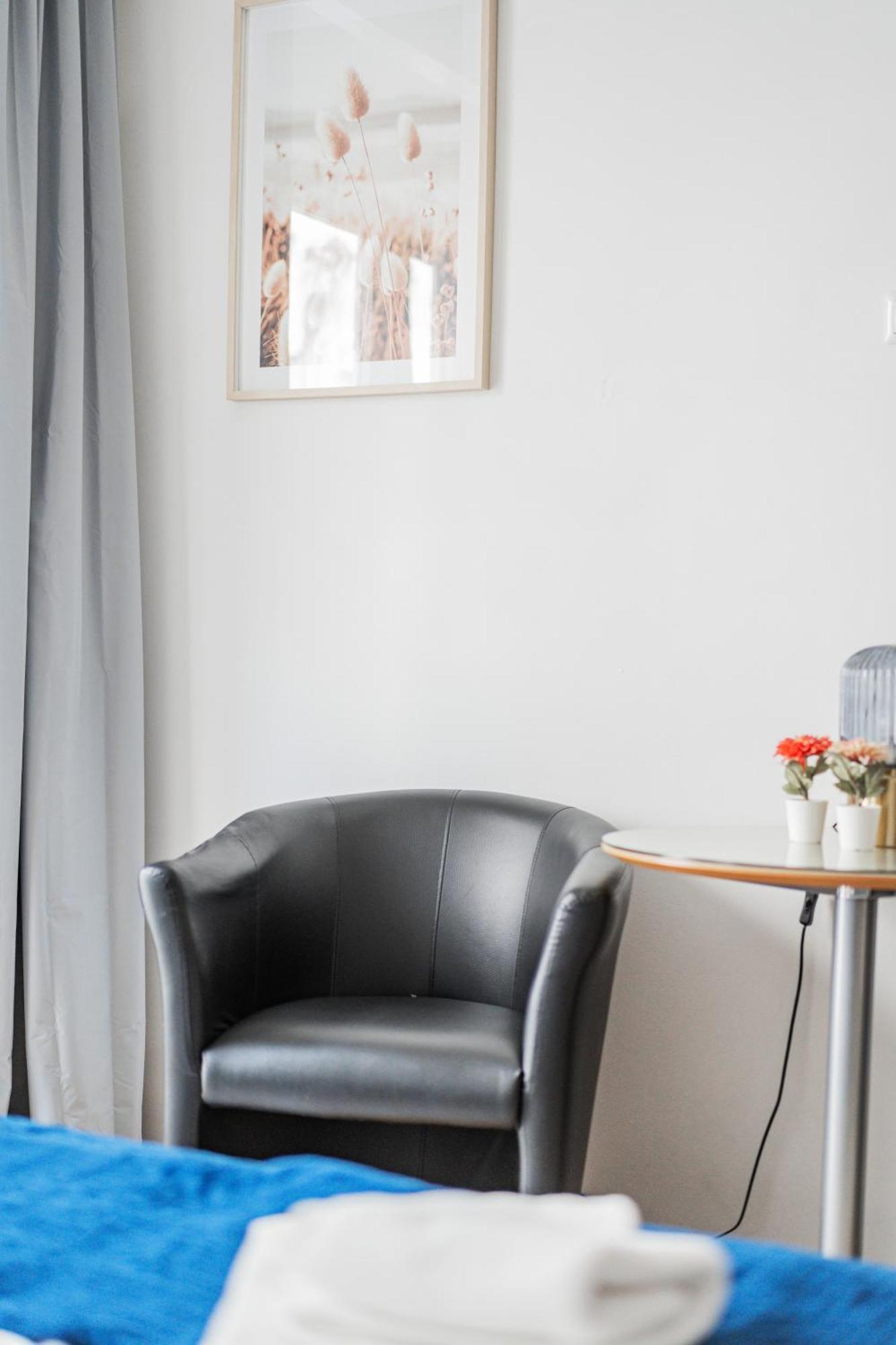 Apartament Studio Next To Karlskirche #17 Wiedeń Zewnętrze zdjęcie