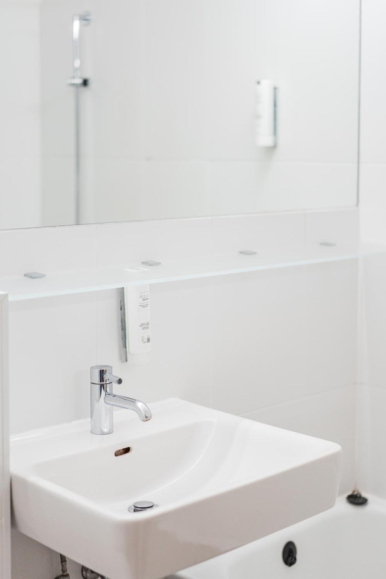 Apartament Studio Next To Karlskirche #17 Wiedeń Zewnętrze zdjęcie